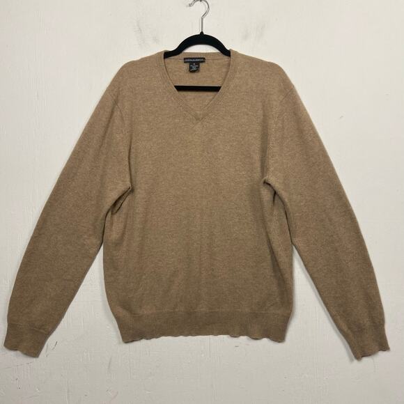 Sofia Cashmere Mens Tan 100% Cashmere V-Neck Pullover Sweater XL Quiet Luxury - Picture 1 of 9